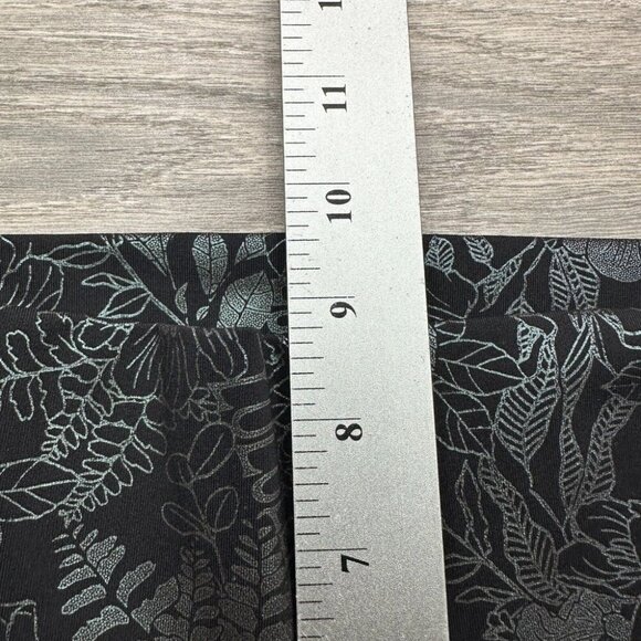 Lululemon Womens Leggings Wunder Train High Rise 25 Black Iridescent Foil Size 2 - Picture 10 of 12